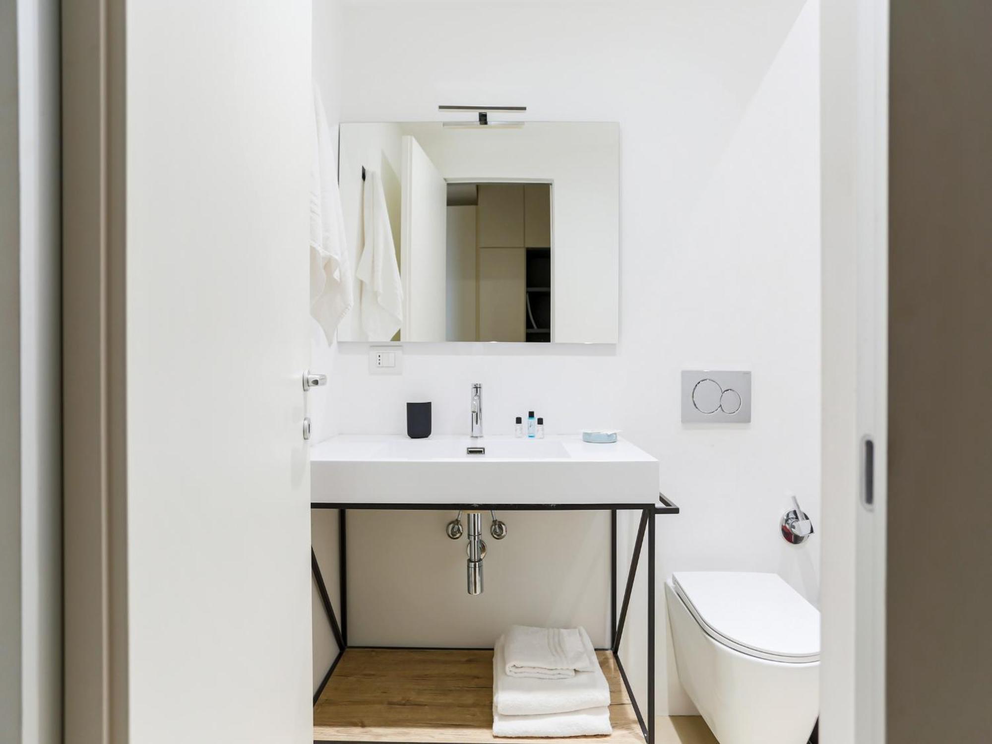 The Best Rent - Bright One-Bedroom Apartment In Corso Vittorio Emanuele II Milánó Kültér fotó