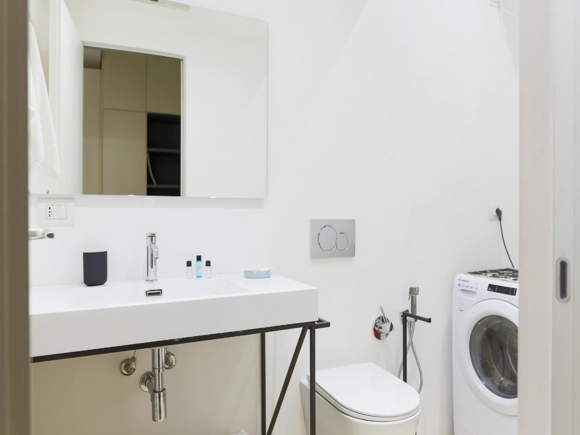 The Best Rent - Bright One-Bedroom Apartment In Corso Vittorio Emanuele II Milánó Kültér fotó