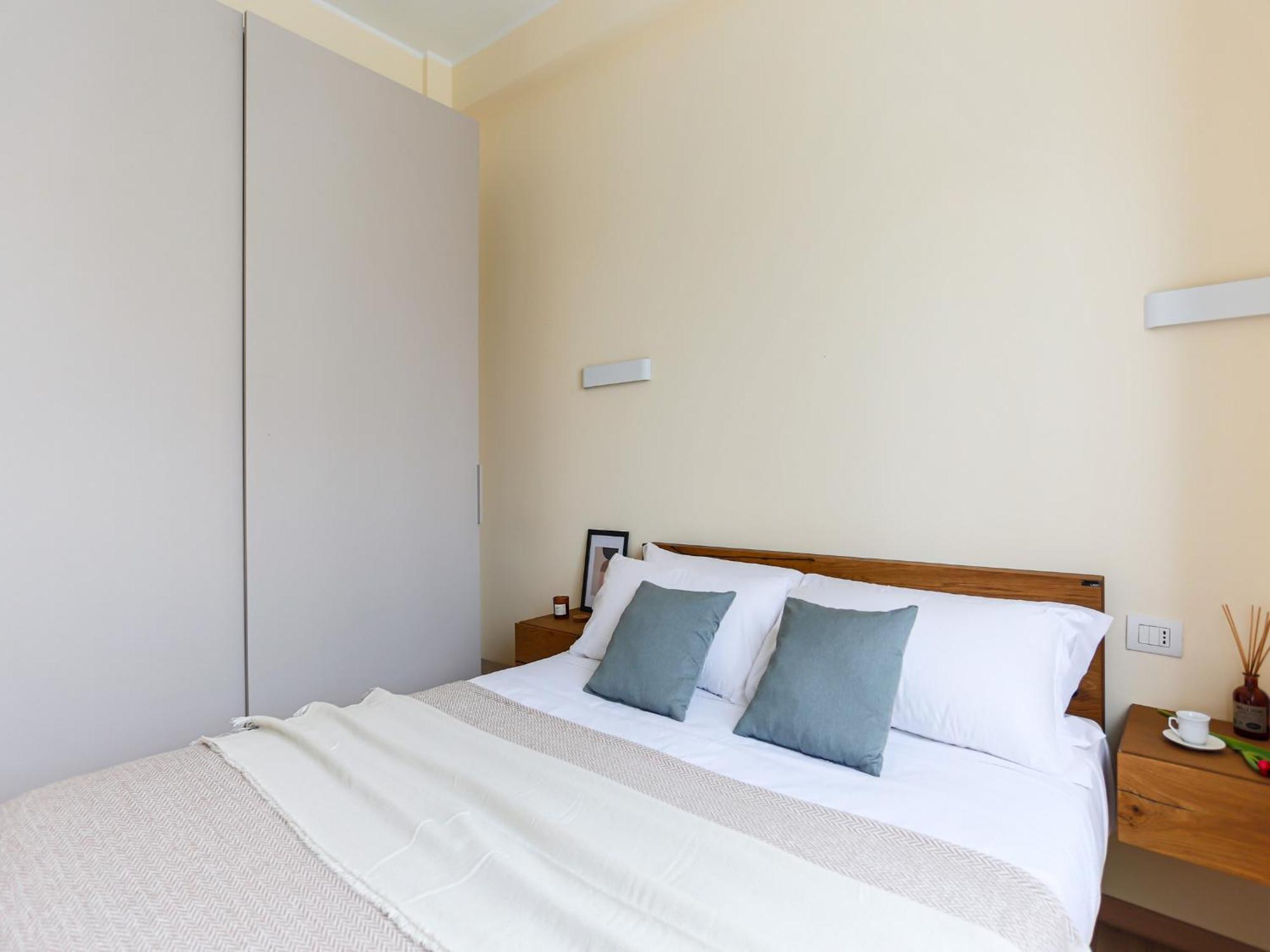 The Best Rent - Bright One-Bedroom Apartment In Corso Vittorio Emanuele II Milánó Kültér fotó